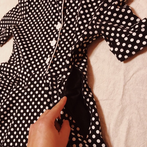 Girl’s Vintage Polka Dot Swing Dress - Picture 4 of 6